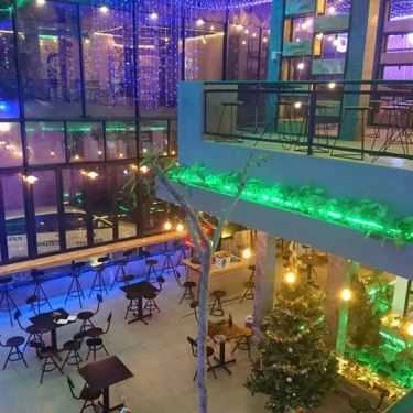Không gian- Robusta Cafe