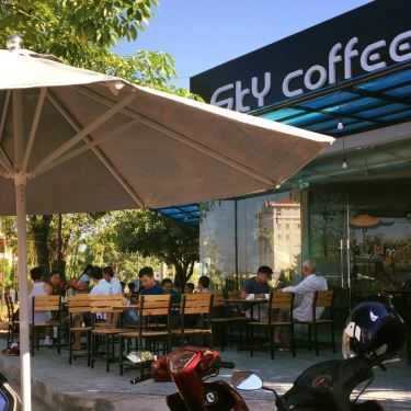 Không gian- Sky Coffee - Phạm Văn Đồng