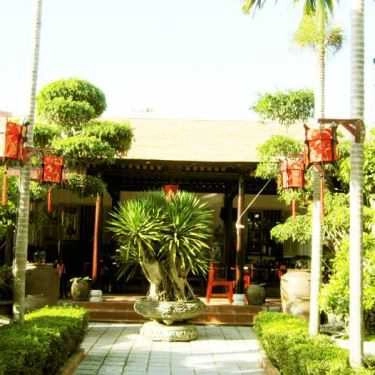 Không gian- Thôn Vỹ Cafe