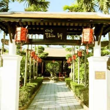 Không gian- Thôn Vỹ Cafe