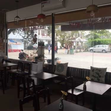 Không gian- Tin Coffee
