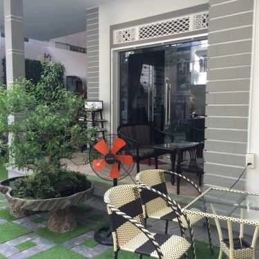 Không gian- Trường Tiền Cafe