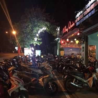 Không gian- Quán Nhậu V Bông Quán - Đặc Sản Thịt Trâu & Bia Lào