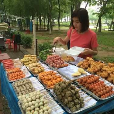 Món ăn- Ăn vặt Xe Xiên Que