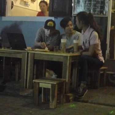 Không gian- Xóm Cafe