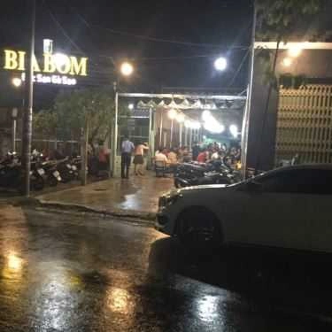 Không gian- Quán Nhậu Bia Bom - Đặc Sản Gà Sao