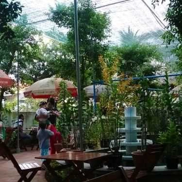 Không gian- Hoa Lan Cafe