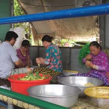 Tổng hợp- Quán Ăn Hồng Vân - Trạm Dừng Lò Bánh Dừa