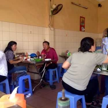 Không gian- Quán Ăn Phở Quốc Tế