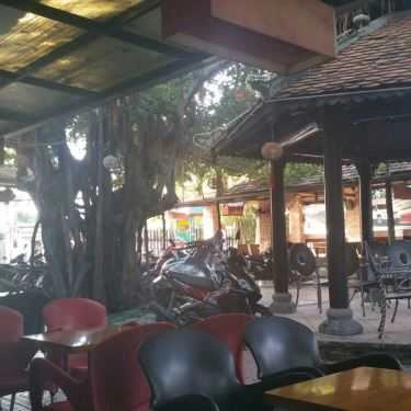 Không gian- Tiểu Lan Phố Cafe