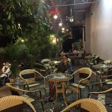 Không gian- Sales Coffee