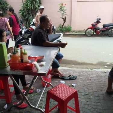 Không gian- Quán Ăn Phở Triều Nguyên