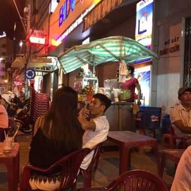 Không gian- Cafe Sinh Tố Đầu Chợ