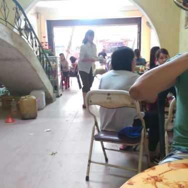 Không gian- Quán Ăn Bánh Cuốn Phùng Ngân