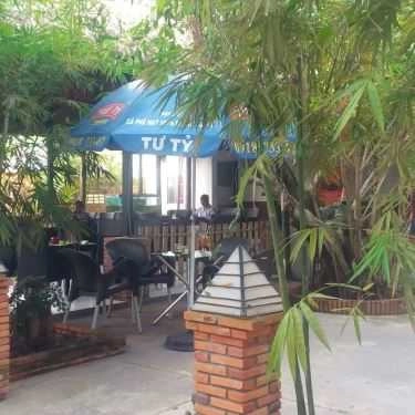 Không gian- Boss Coffee