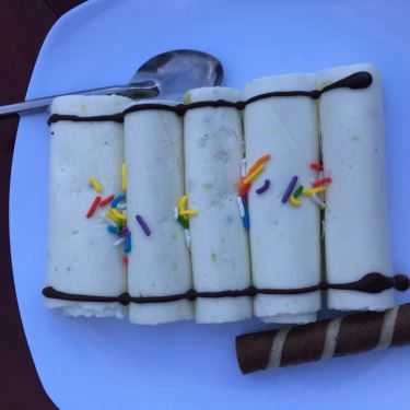 Món ăn- Cafe Kem Cuộn Thái Lan