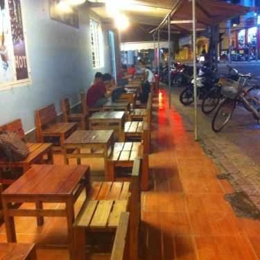 Không gian- Cherry Cafe