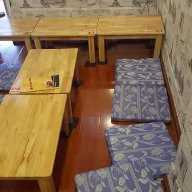 Không gian- Hỏi Làm Chi Coffee