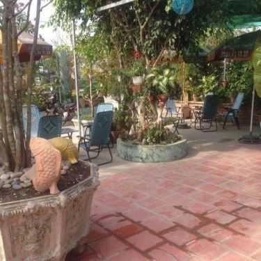 Không gian- Nguyễn Huỳnh Cafe