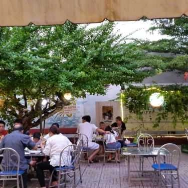 Tổng hợp- Nhà Hàng Phố Nướng Biển Đông - Phạm Thái Bường