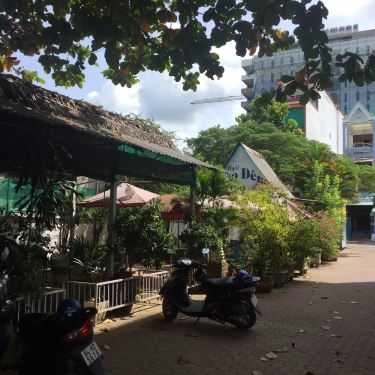Không gian- Sao Đêm Cafe