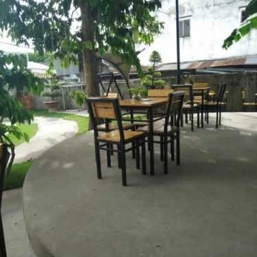 Không gian- YOLO Coffee
