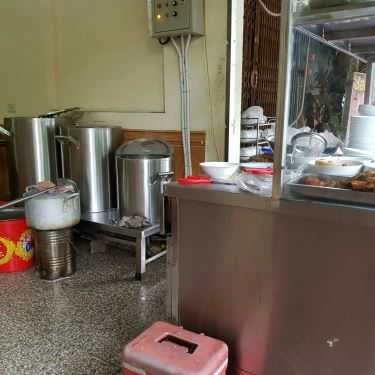 Không gian- Quán Ăn Quán B52 - Bún Chả Truyền Thống