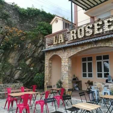 Không gian- La Rosée Café