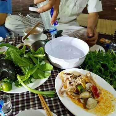 Món ăn- Quán Ăn Dân Tộc Quán - Lẩu Cua Đồng & Gà Đồi