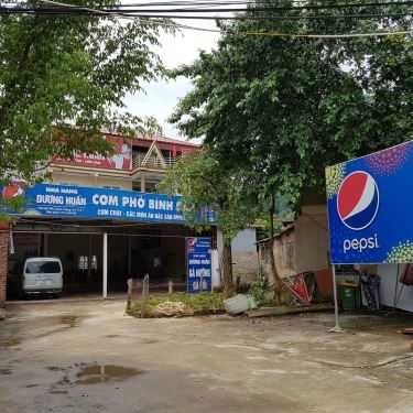 Không gian- Nhà Hàng Dương Huấn - Gà Nướng & Chim Quay