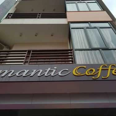 Không gian- Romantic Coffee