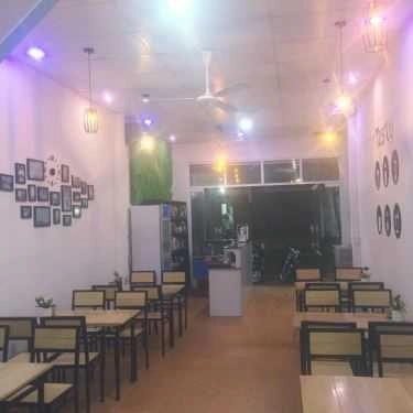 Không gian- Tasty Cafe