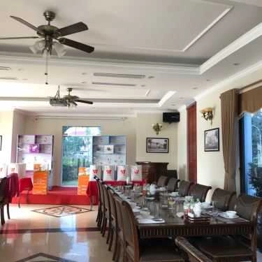 Không gian- Nhà Hàng Tây Hồ - Restaurant & Coffee