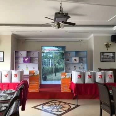 Không gian- Nhà Hàng Tây Hồ - Restaurant & Coffee