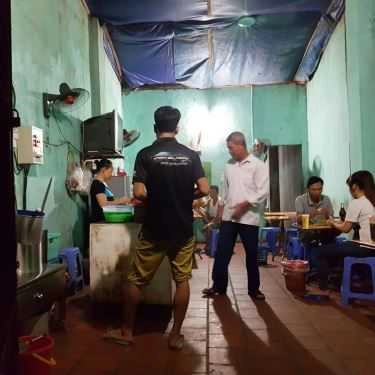 Không gian- Quán Ăn Tiến Cường - Phở Bò Nam Định