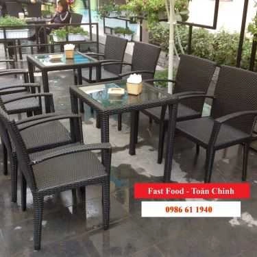 Không gian- Toản Chinh - Coffee & Fast Food