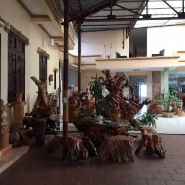 Không gian- Nhà Hàng Phố Núi - Lẩu Gà & Dê Núi
