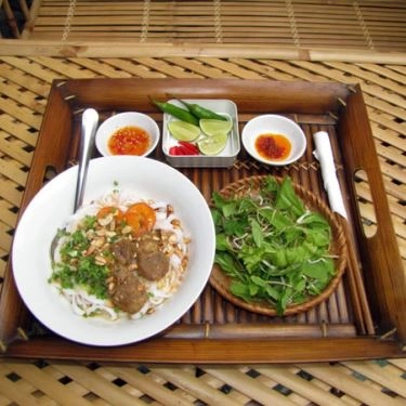 Tổng hợp- Quán Ăn Ẩm Thực Xứ Quảng - Phan Xích Long