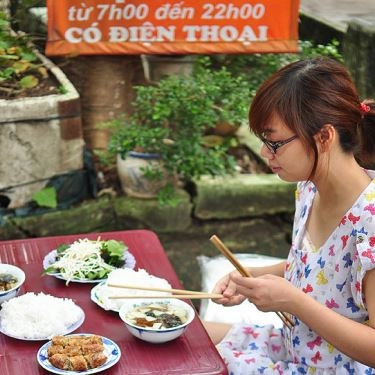 Tổng hợp- Quán Ăn Bún Chả Sân Tập Thể Vĩnh Hồ