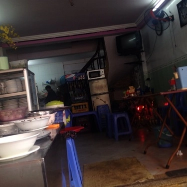 Không gian- Quán Ăn Huyền - Bánh Cuốn Cao Bằng