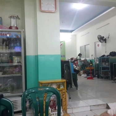Không gian- Quán Ăn A Tỷ Mì Ký - Mì Cá