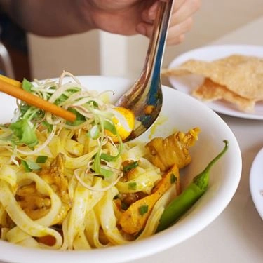 Tổng hợp- Quán Ăn Mì Quảng 3 Anh Em - Lê Văn Sỹ