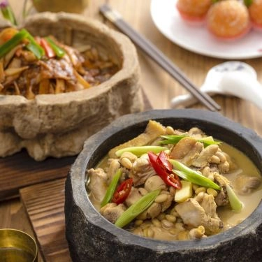 Professional- Nhà Hàng Hải Cảng Restaurant - Hai Bà Trưng