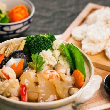 Professional- Nhà Hàng Hoàng Yến Cuisine - Hai Bà Trưng