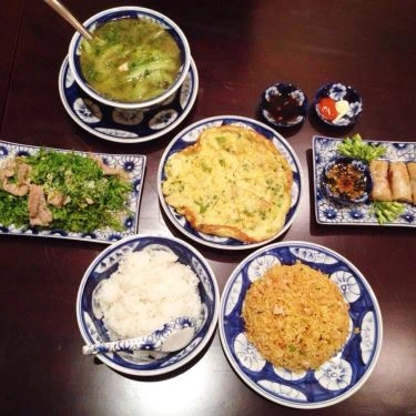 Professional- Nhà Hàng Đèn Lồng Restaurant - Ẩm Thực Việt