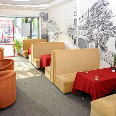 Không gian- Quán Ăn Kafe Land - Nguyễn Phong Sắc