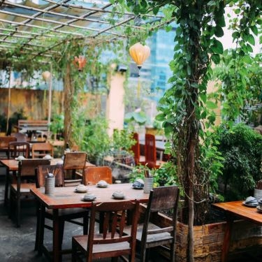 Professional- Nhà Hàng Secret Garden - Vietnamese Restaurant & Tea House