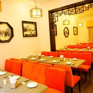 Không gian- Nhà Hàng Golden River Restaurant - Ẩm Thực Quốc Tế