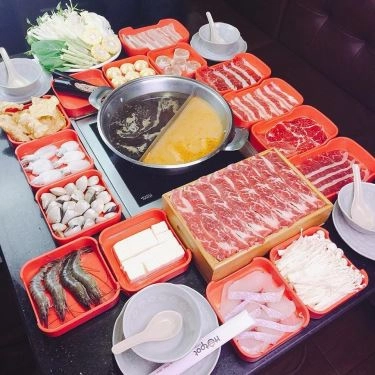 Professional- Nhà Hàng Hotpot Story - Trần Hưng Đạo