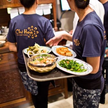 Professional- Nhà Hàng Chị Hoa - Vietnamese Cuisine